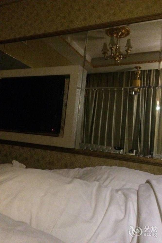 Kapok Hotel Zhuhai Esterno foto