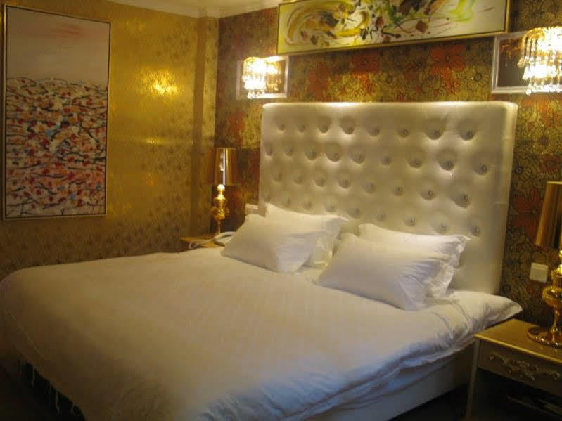 Kapok Hotel Zhuhai Esterno foto