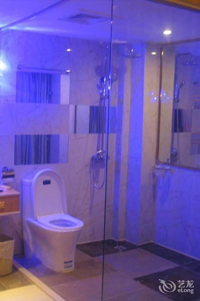 Kapok Hotel Zhuhai Esterno foto