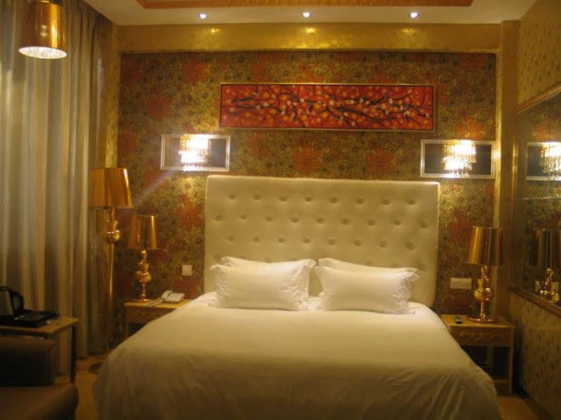 Kapok Hotel Zhuhai Esterno foto